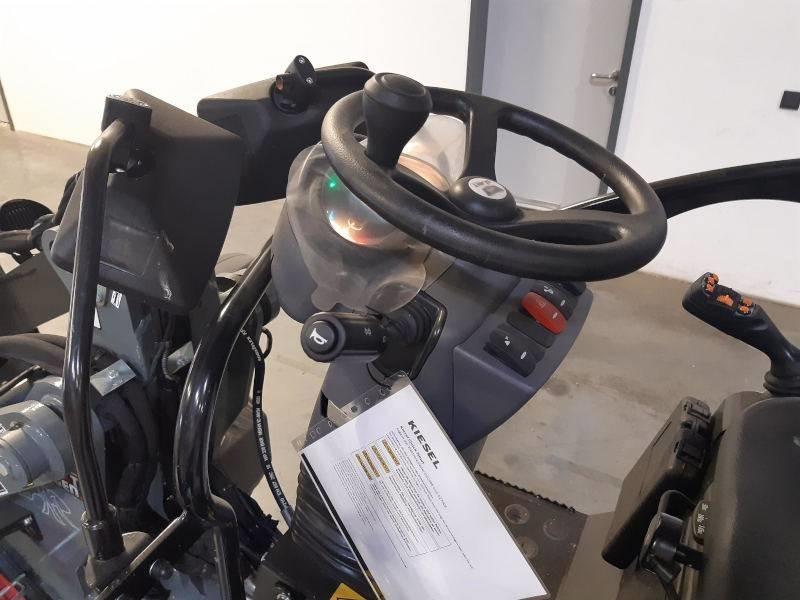 Giant G 2200 E X-Tra Elektro / electric - Mini chargeuse: photos 5 Giant G 2200 E X-Tra Elektro / electric - Mini chargeuse: photos 5