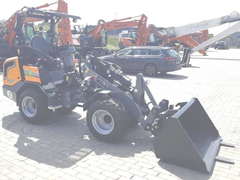 Giant G 2700 E X-Tra Elektro / electric - Mini chargeuse: photos 4 Giant G 2700 E X-Tra Elektro / electric - Mini chargeuse: photos 4