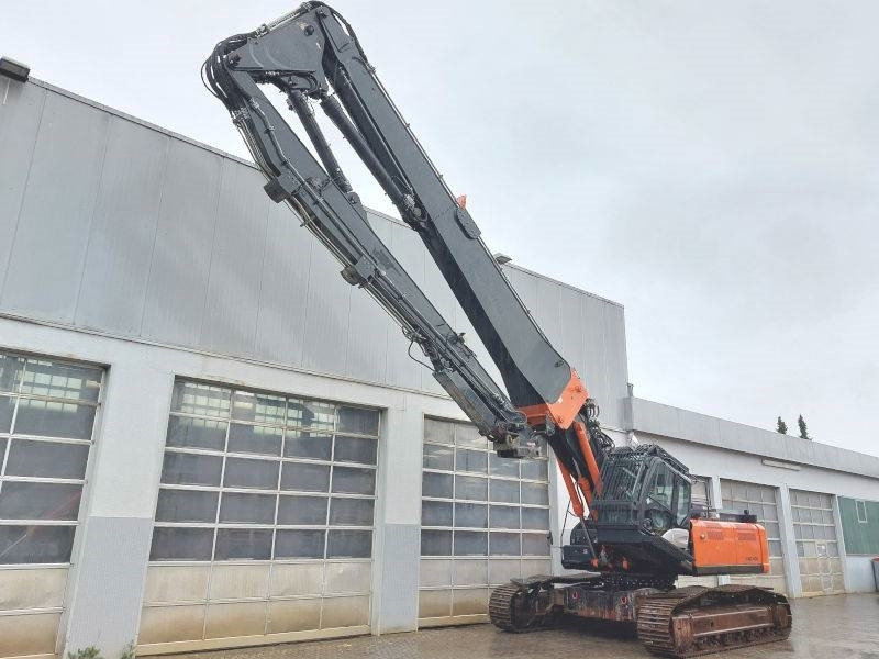 Hitachi KTEG KMC400P-6 - Pelle de démolition: photos 2 Hitachi KTEG KMC400P-6 - Pelle de démolition: photos 2