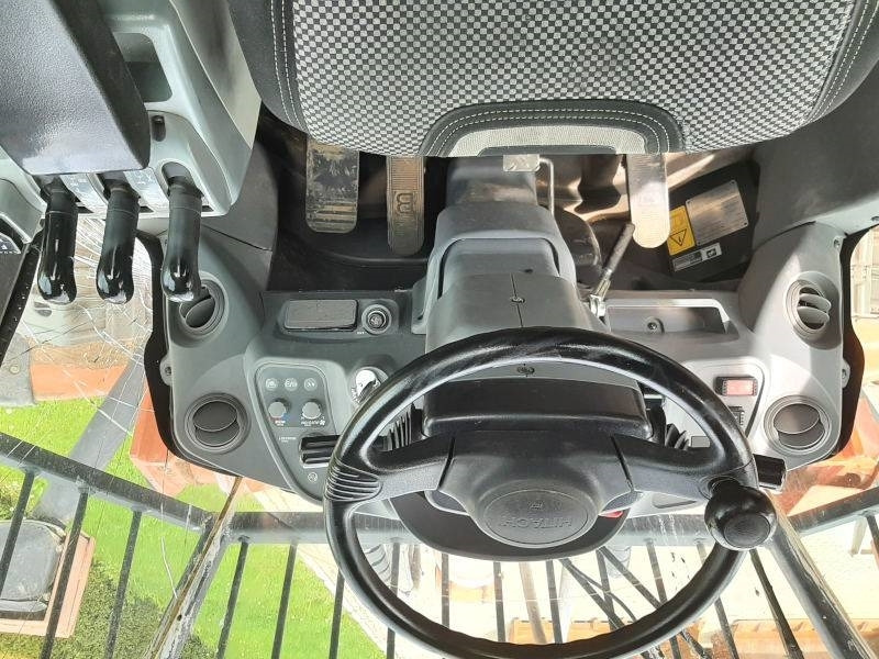 Chargeuse sur pneus Hitachi ZW 310-6: photos 10
