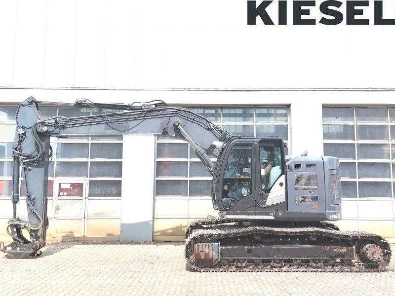 Hitachi ZX 225 US LC-6 - Pelle sur chenille: photos 1 Hitachi ZX 225 US LC-6 - Pelle sur chenille: photos 1