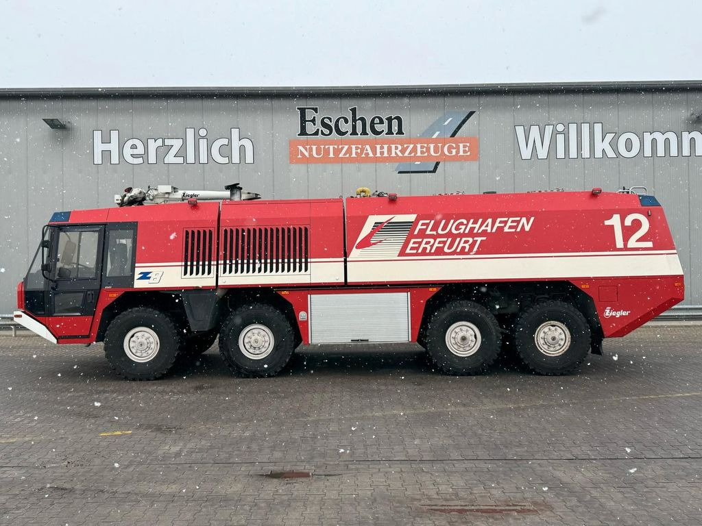 MAN 38.000 VFAEG 8x8 Flugfeldlöschfahrzeug | Ziegler - Camion: photos 2 MAN 38.000 VFAEG 8x8 Flugfeldlöschfahrzeug | Ziegler - Camion: photos 2