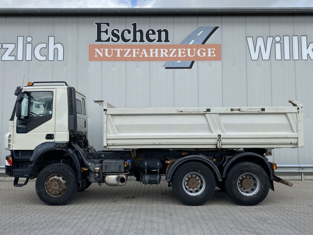 Iveco 410 6x6 - Camion benne: photos 3 Iveco 410 6x6 - Camion benne: photos 3