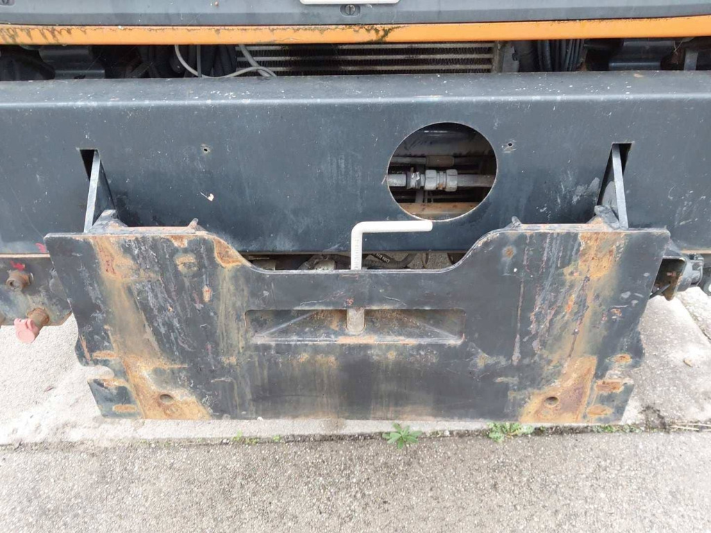 MAN LE 8.220 4x4 / Kran - Camion benne, Camion grue: photos 2 MAN LE 8.220 4x4 / Kran - Camion benne, Camion grue: photos 2