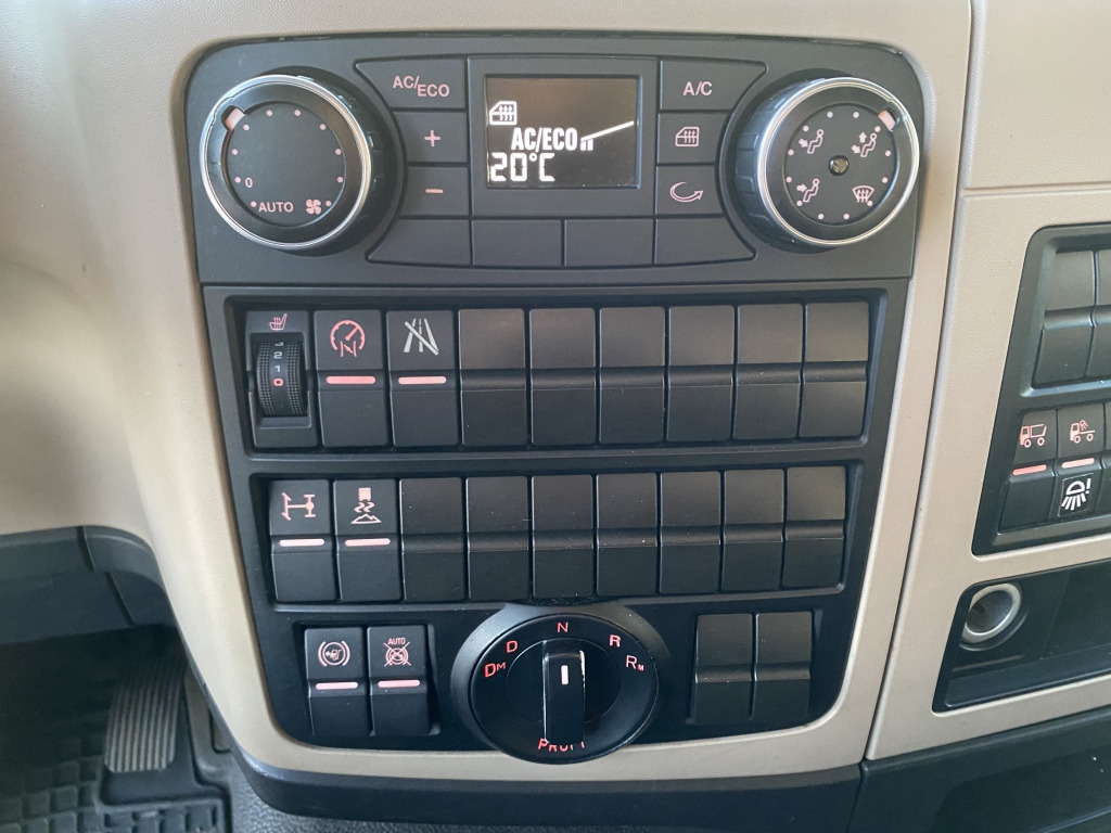 Camion fourgon MAN TGM 12.290 4x2 BL / Palfinger LBW: photos 11