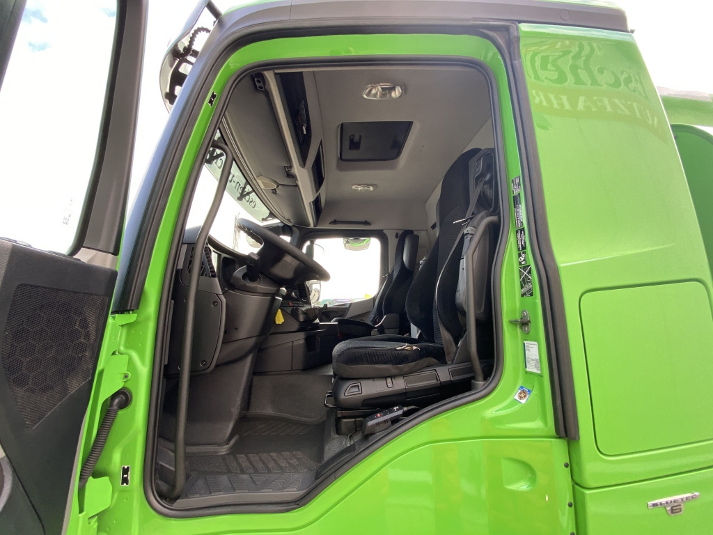 Camion citerne Mercedes-Benz 1843 Antos A3: photos 17