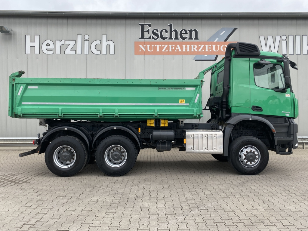 Camion benne Mercedes-Benz 3345 6x6 Arocs: photos 7