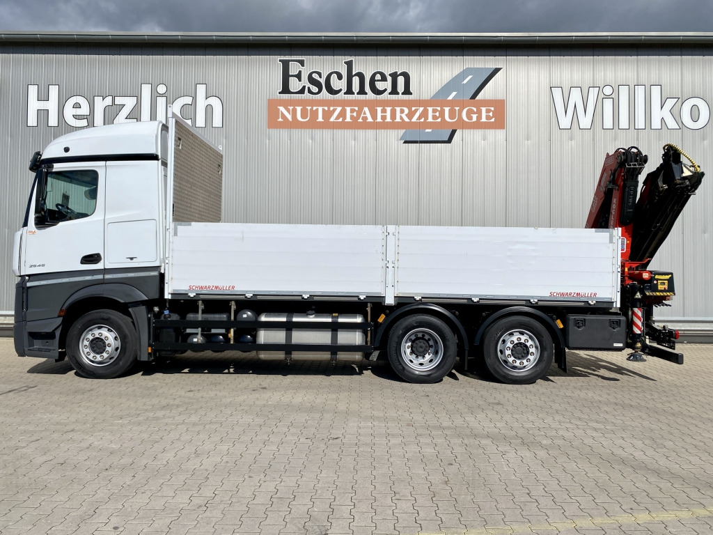 Mercedes-Benz Actros 2545 6x2 / Fassi F235A Kran - Camion plateau, Camion grue: photos 2 Mercedes-Benz Actros 2545 6x2 / Fassi F235A Kran - Camion plateau, Camion grue: photos 2