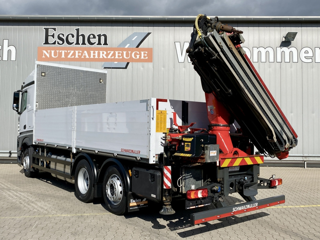 Mercedes-Benz Actros 2545 6x2 / Fassi F235A Kran - Camion plateau, Camion grue: photos 3 Mercedes-Benz Actros 2545 6x2 / Fassi F235A Kran - Camion plateau, Camion grue: photos 3