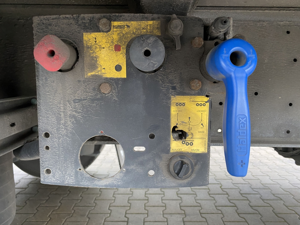 Semi-remorque fourgon Schmitz SCB S3B / BÄR-LBW: photos 8