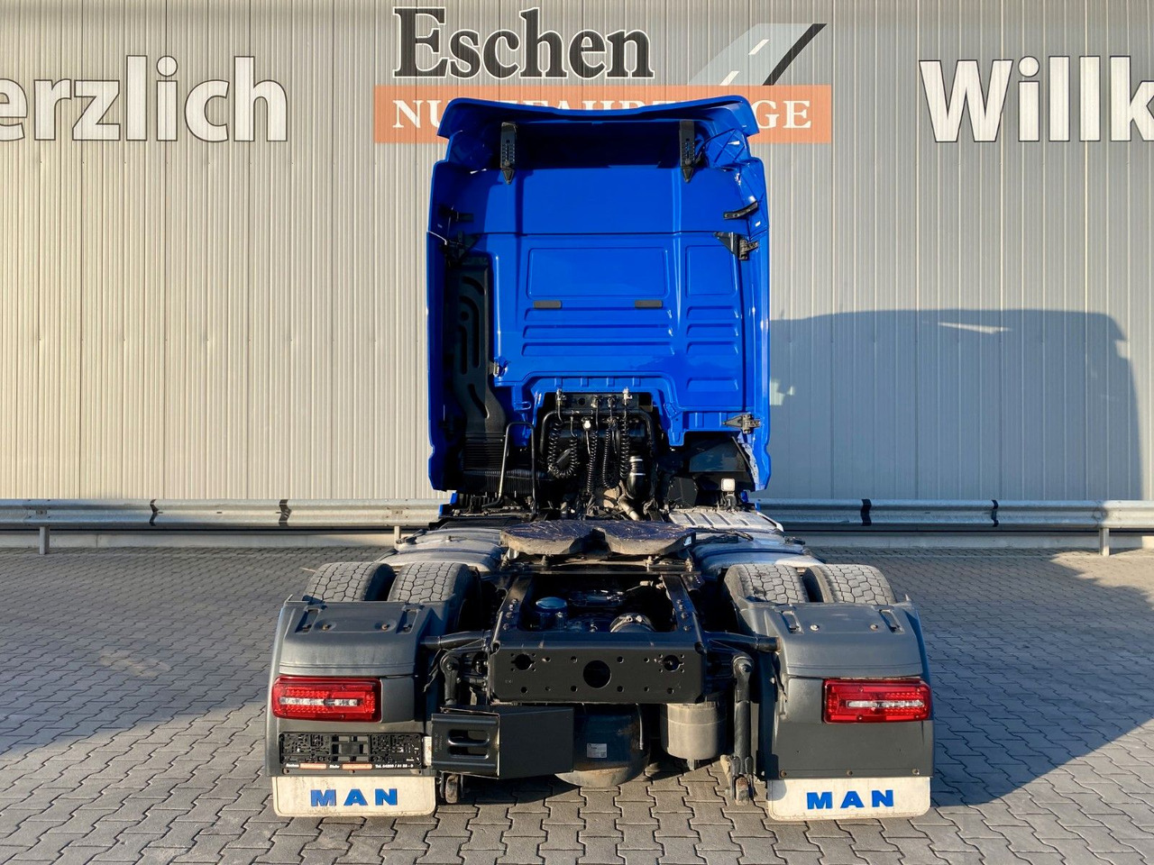 MAN TGX 18.510 |TG3*GM-Kabine*Retarder*ACC*Navi*1.Hd - Tracteur routier: photos 4 MAN TGX 18.510 |TG3*GM-Kabine*Retarder*ACC*Navi*1.Hd - Tracteur routier: photos 4