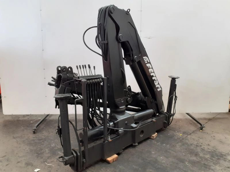 Grúa Ferrari F708 - Grue auxiliaire pour Camion: photos 1 Grúa Ferrari F708 - Grue auxiliaire pour Camion: photos 1