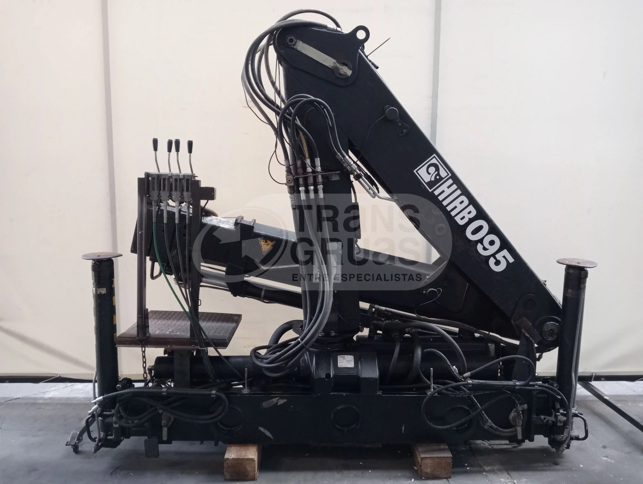 Grúa hidráulica Hiab 095-3 - Grue auxiliaire: photos 4 Grúa hidráulica Hiab 095-3 - Grue auxiliaire: photos 4