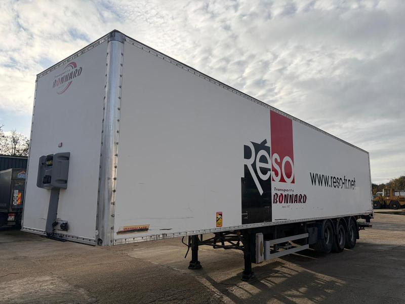 Fruehauf - Semi-remorque fourgon: photos 5 Fruehauf - Semi-remorque fourgon: photos 5