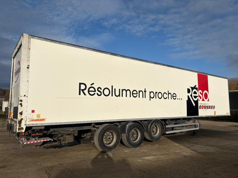 Fruehauf - Semi-remorque fourgon: photos 3 Fruehauf - Semi-remorque fourgon: photos 3