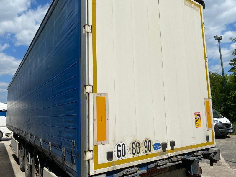 Fruehauf - Semi-remorque rideaux coulissants: photos 2 Fruehauf - Semi-remorque rideaux coulissants: photos 2