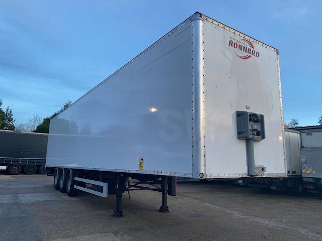 Fruehauf - Semi-remorque fourgon: photos 3 Fruehauf - Semi-remorque fourgon: photos 3