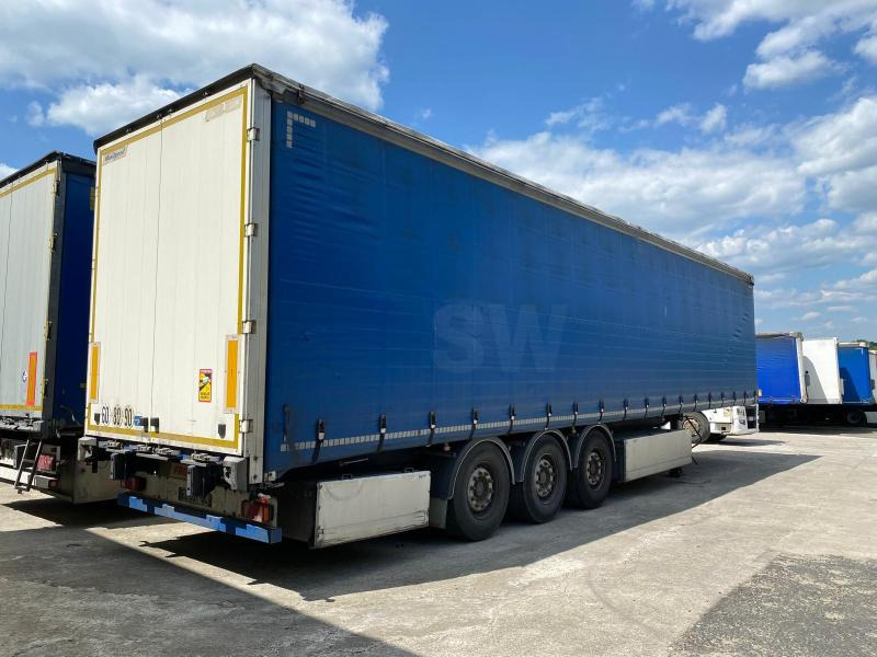 Fruehauf - Semi-remorque rideaux coulissants: photos 3 Fruehauf - Semi-remorque rideaux coulissants: photos 3