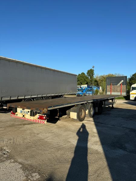 General Trailers - Semi-remorque plateau: photos 3 General Trailers - Semi-remorque plateau: photos 3