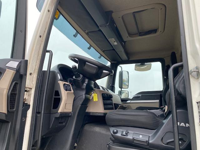 MAN TGM 18.290 - Camion à rideaux coulissants: photos 5 MAN TGM 18.290 - Camion à rideaux coulissants: photos 5