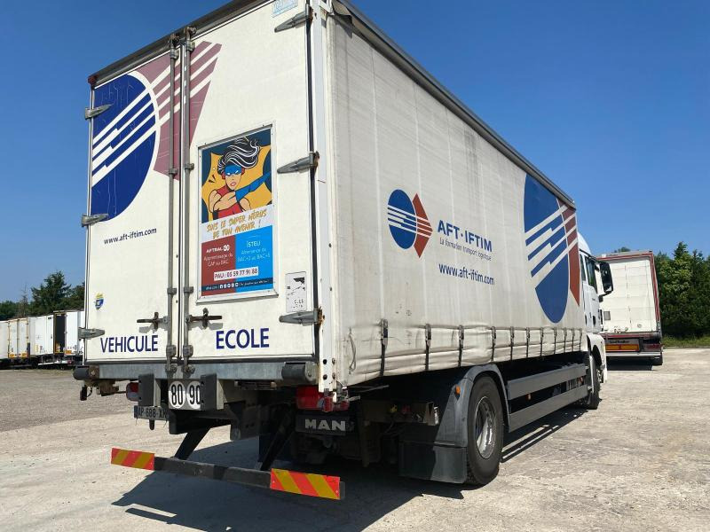 Camion à rideaux coulissants MAN TGX 18.360: photos 11