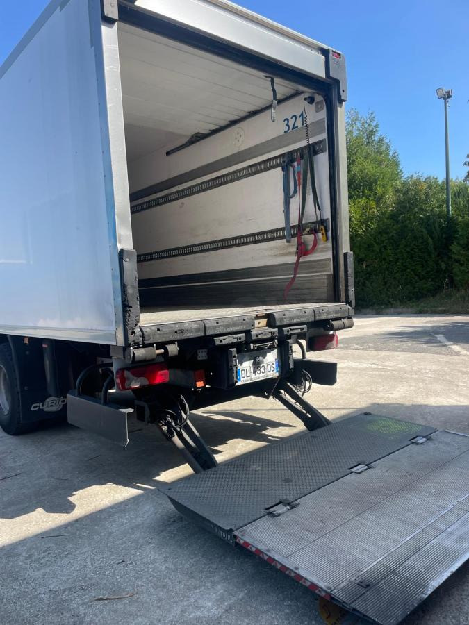 Scania R 320 - Camion frigorifique: photos 4 Scania R 320 - Camion frigorifique: photos 4