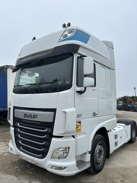 DAF XF 460 - Tracteur routier: photos 1 DAF XF 460 - Tracteur routier: photos 1