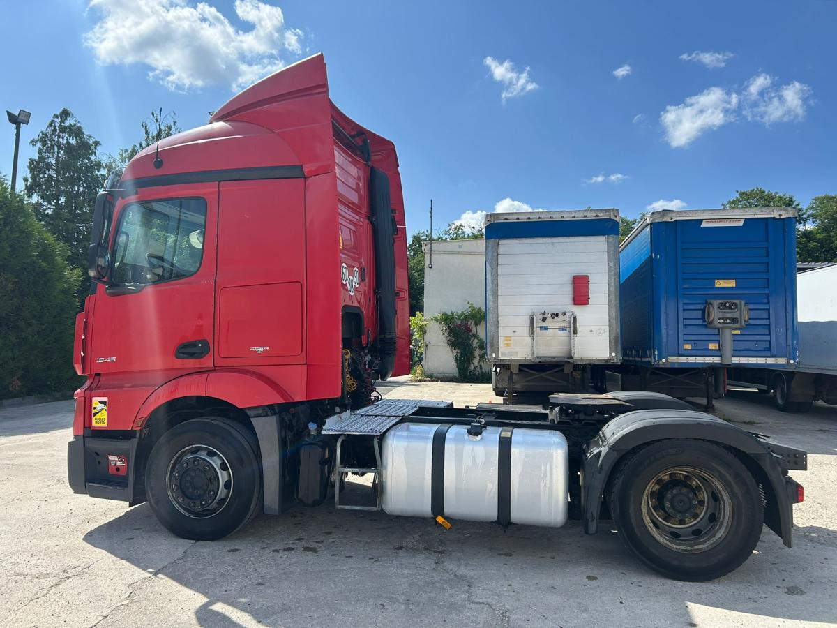 Mercedes Actros 1845 - Tracteur routier: photos 2 Mercedes Actros 1845 - Tracteur routier: photos 2