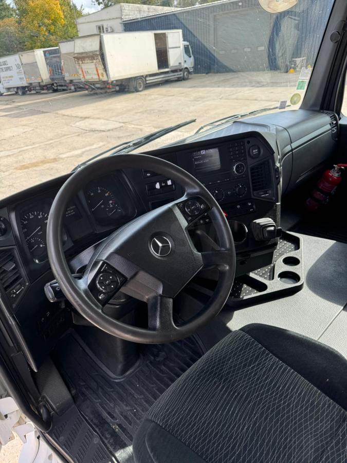 Mercedes Arocs 2045 - Tracteur routier: photos 4 Mercedes Arocs 2045 - Tracteur routier: photos 4