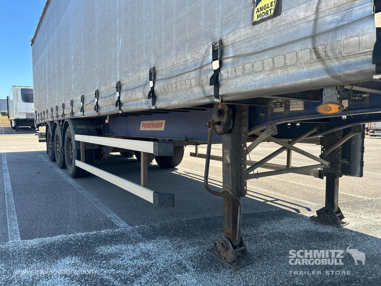 FRUEHAUF Curtainsider Standard - Semi-remorque rideaux coulissants: photos 2 FRUEHAUF Curtainsider Standard - Semi-remorque rideaux coulissants: photos 2