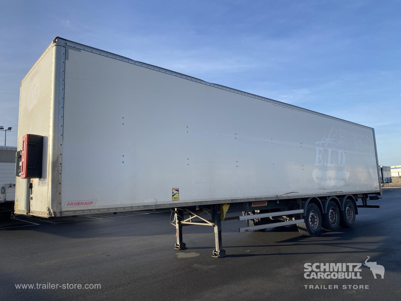 FRUEHAUF Dryfreight Standard Roller shutter door - Semi-remorque fourgon: photos 4 FRUEHAUF Dryfreight Standard Roller shutter door - Semi-remorque fourgon: photos 4