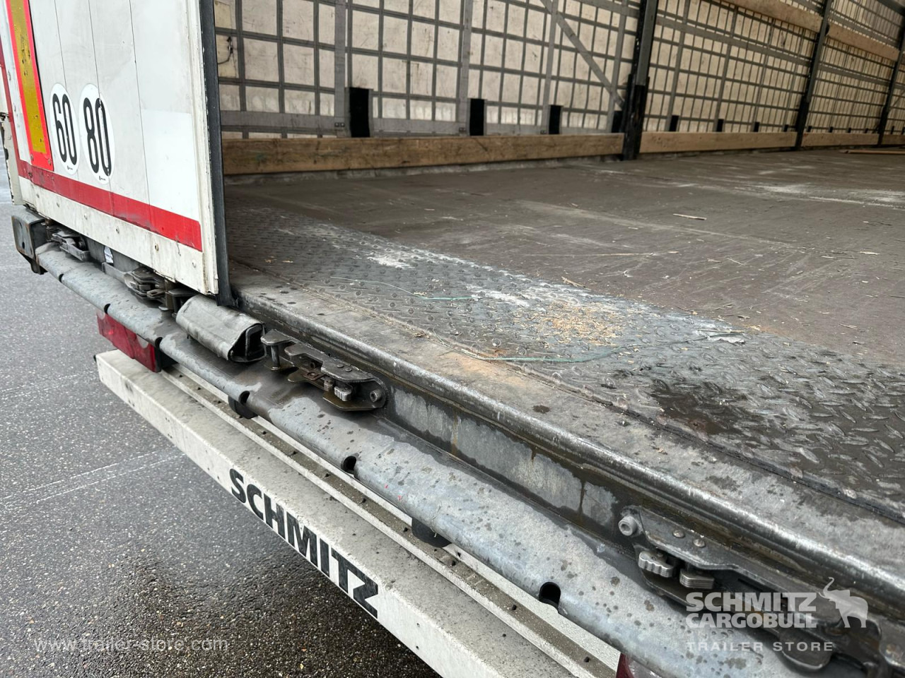 SCHMITZ Curtainsider Mega - Semi-remorque rideaux coulissants: photos 4 SCHMITZ Curtainsider Mega - Semi-remorque rideaux coulissants: photos 4