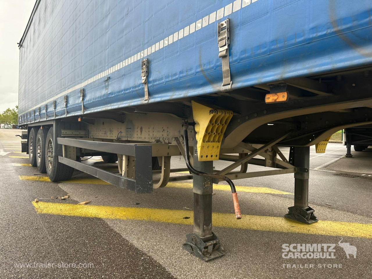 SCHMITZ Curtainsider Standard - Semi-remorque rideaux coulissants: photos 2 SCHMITZ Curtainsider Standard - Semi-remorque rideaux coulissants: photos 2