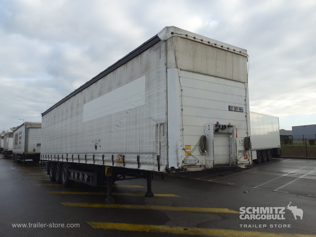 SCHMITZ Curtainsider Standard - Semi-remorque rideaux coulissants: photos 1 SCHMITZ Curtainsider Standard - Semi-remorque rideaux coulissants: photos 1