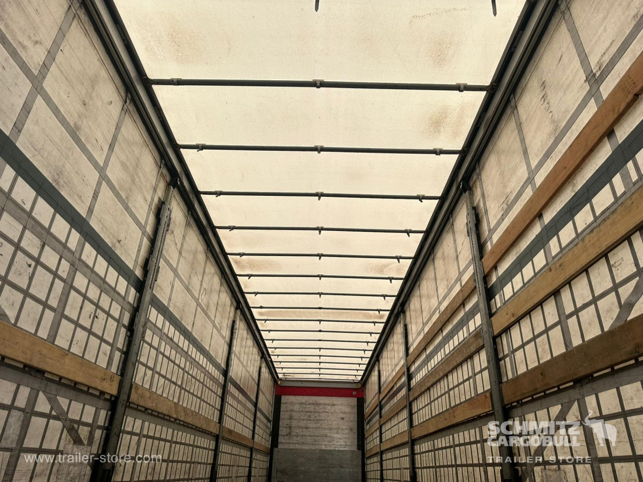 SCHMITZ Curtainsider Standard - Semi-remorque rideaux coulissants: photos 5 SCHMITZ Curtainsider Standard - Semi-remorque rideaux coulissants: photos 5
