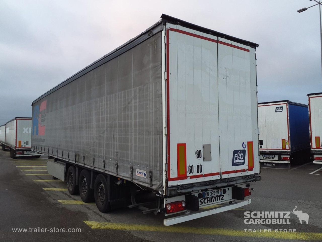SCHMITZ Curtainsider Standard - Semi-remorque rideaux coulissants: photos 2 SCHMITZ Curtainsider Standard - Semi-remorque rideaux coulissants: photos 2