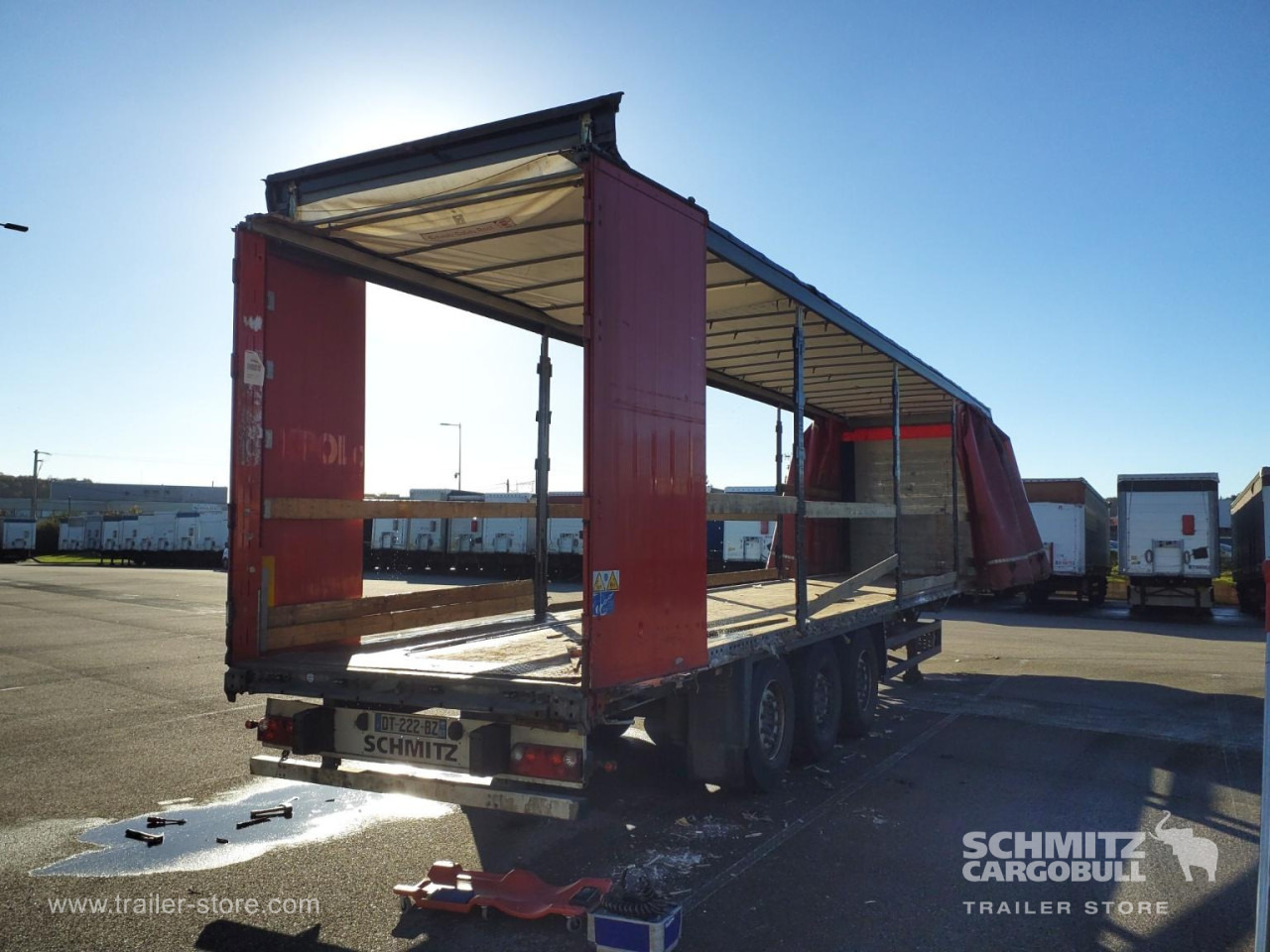 SCHMITZ Curtainsider Standard - Semi-remorque rideaux coulissants: photos 2 SCHMITZ Curtainsider Standard - Semi-remorque rideaux coulissants: photos 2