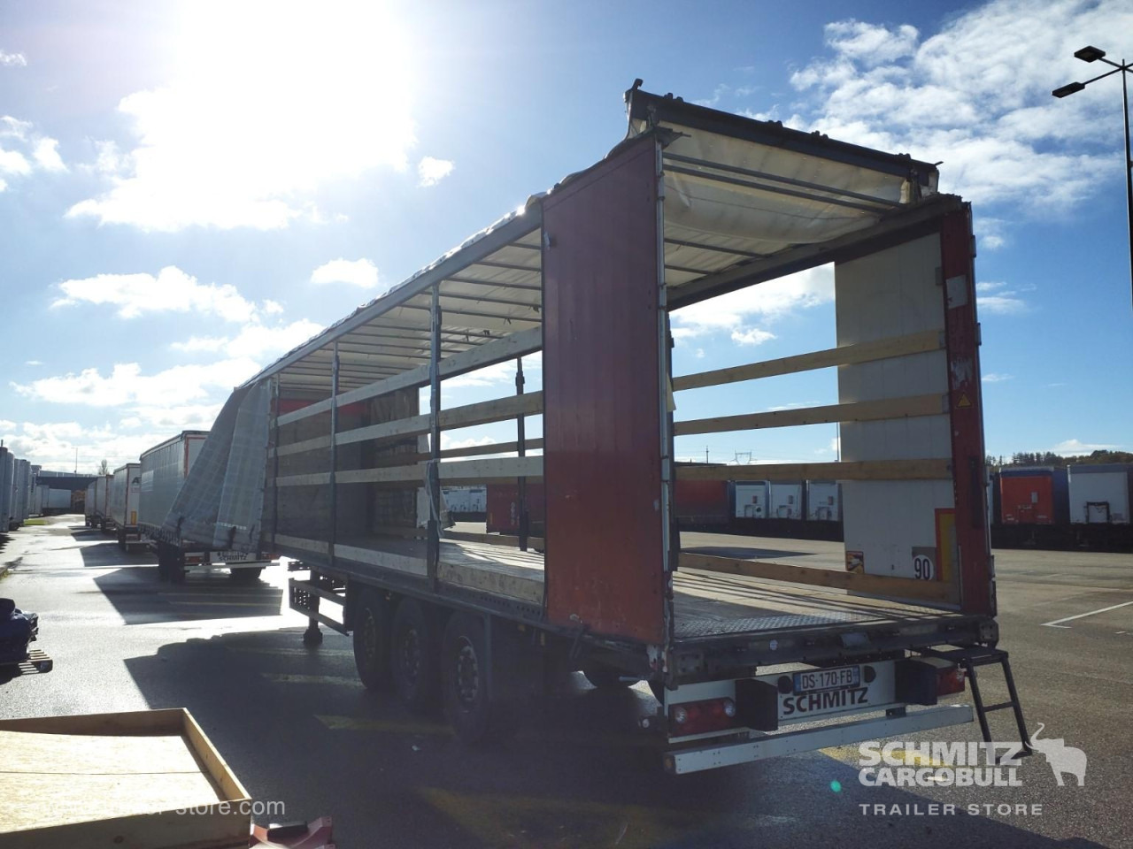 SCHMITZ Curtainsider Standard - Semi-remorque rideaux coulissants: photos 2 SCHMITZ Curtainsider Standard - Semi-remorque rideaux coulissants: photos 2