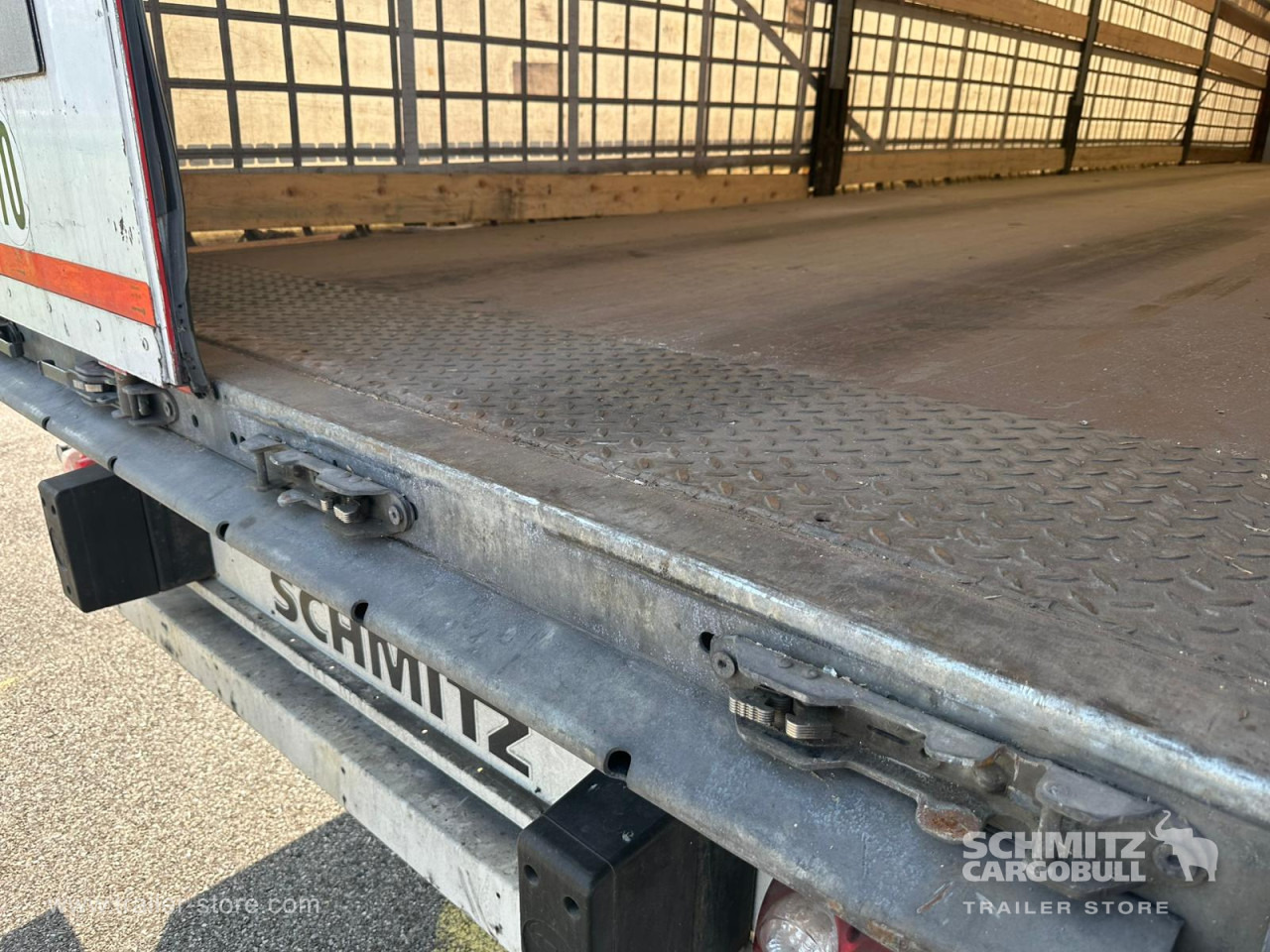 SCHMITZ Curtainsider Standard - Semi-remorque rideaux coulissants: photos 4 SCHMITZ Curtainsider Standard - Semi-remorque rideaux coulissants: photos 4