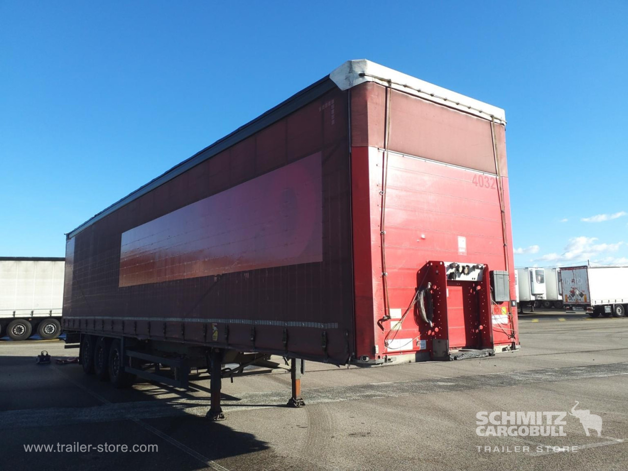 SCHMITZ Curtainsider Standard - Semi-remorque rideaux coulissants: photos 1 SCHMITZ Curtainsider Standard - Semi-remorque rideaux coulissants: photos 1