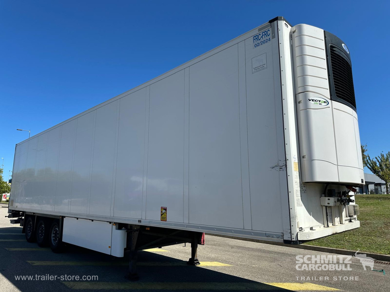 SCHMITZ Reefer Multitemp Double deck Taillift - Semi-remorque isothermique: photos 1 SCHMITZ Reefer Multitemp Double deck Taillift - Semi-remorque isothermique: photos 1