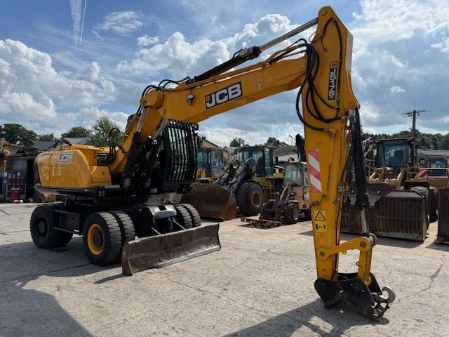 JCB JS 175 W+ - Pelle sur pneus: photos 2 JCB JS 175 W+ - Pelle sur pneus: photos 2
