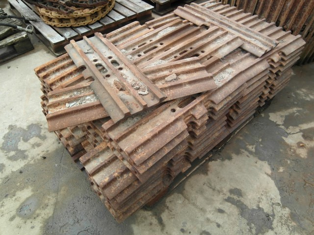 VOLVO EC 180 - Chenille pour Engins de chantier: photos 1 VOLVO EC 180 - Chenille pour Engins de chantier: photos 1