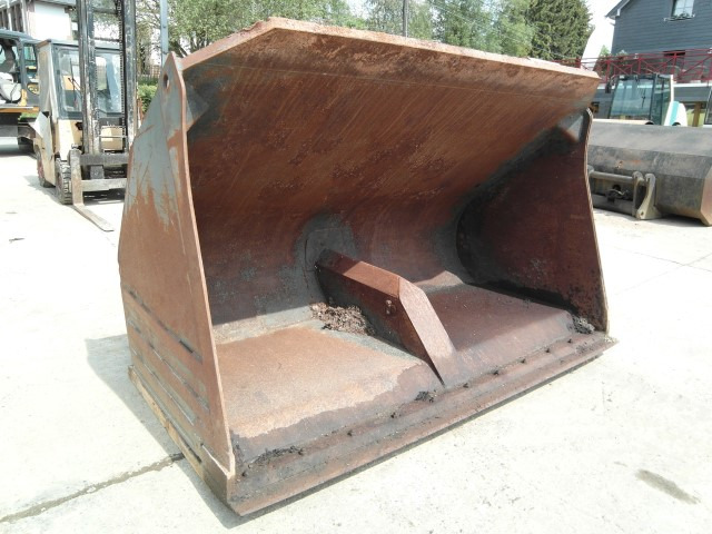 Volvo - Godet pour chargeur pour Engins de chantier: photos 2 Volvo - Godet pour chargeur pour Engins de chantier: photos 2
