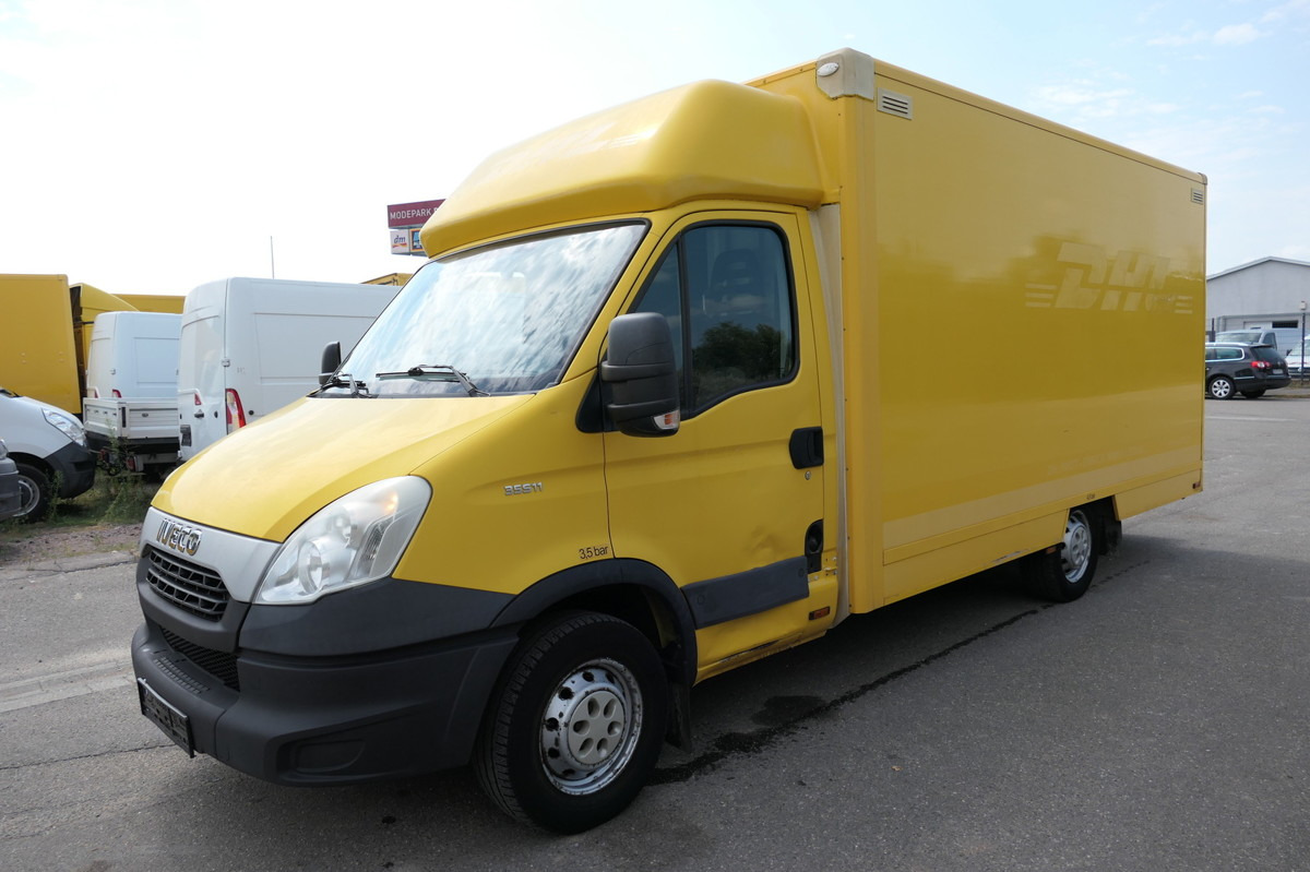 IVECO Daily 35 S11 C30C AUTOMATIK KAMERA Regale LUFT D - Fourgon grand volume: photos 2 IVECO Daily 35 S11 C30C AUTOMATIK KAMERA Regale LUFT D - Fourgon grand volume: photos 2