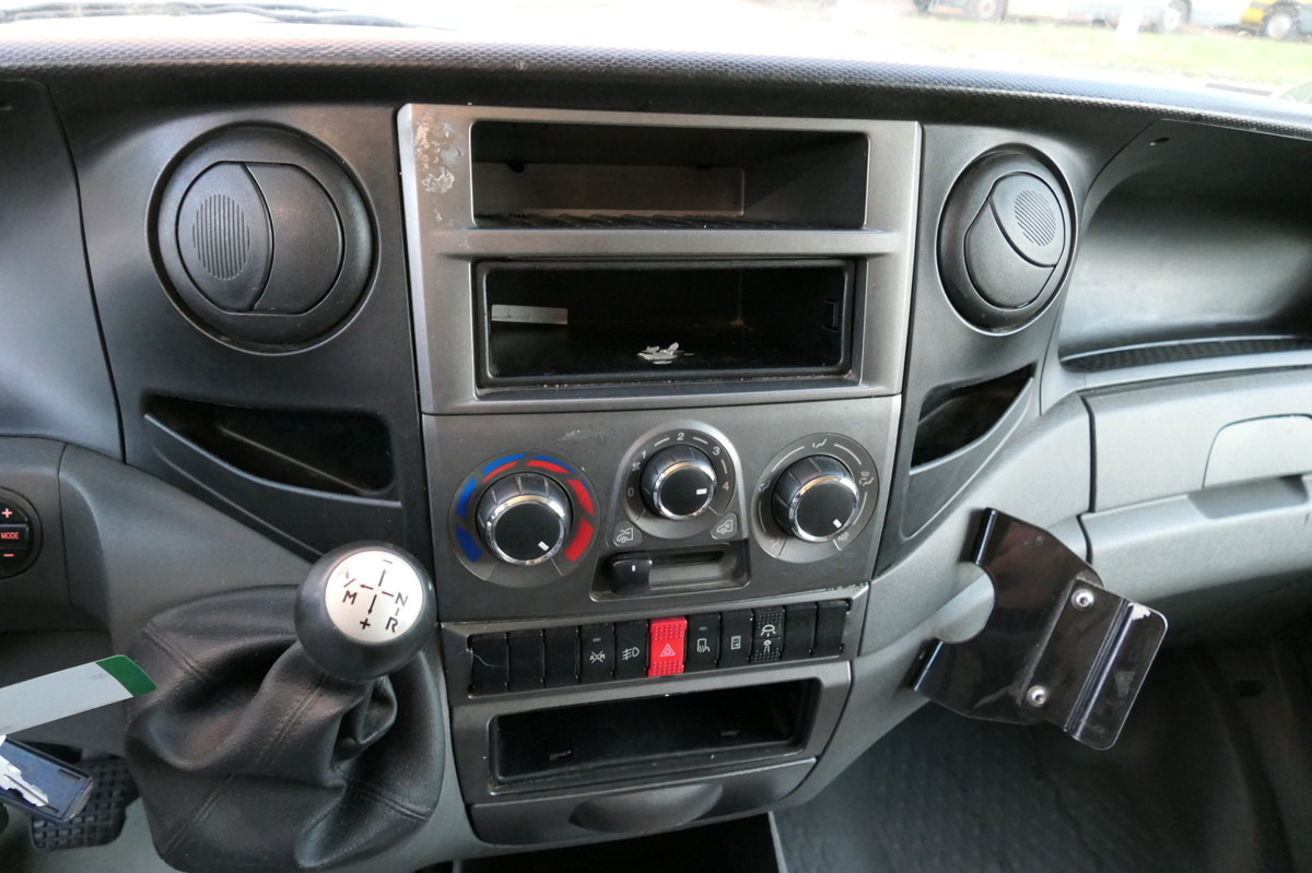 Fourgon grand volume IVECO Daily 35 S11 C30C AUTOMATIK KAMERA Regale LUFT D: photos 10