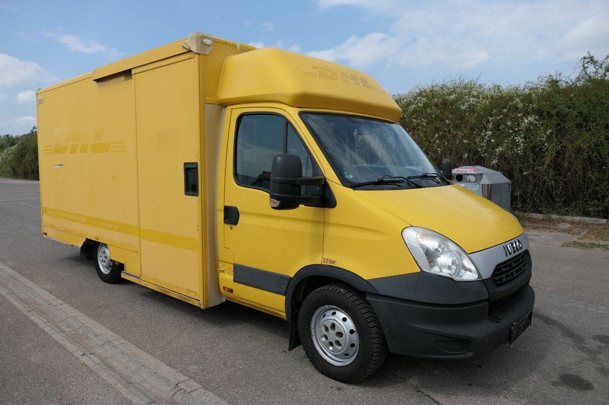 IVECO Daily 35 S11 C30C AUTOMATIK KAMERA Regale LUFT D - Fourgon grand volume: photos 1 IVECO Daily 35 S11 C30C AUTOMATIK KAMERA Regale LUFT D - Fourgon grand volume: photos 1