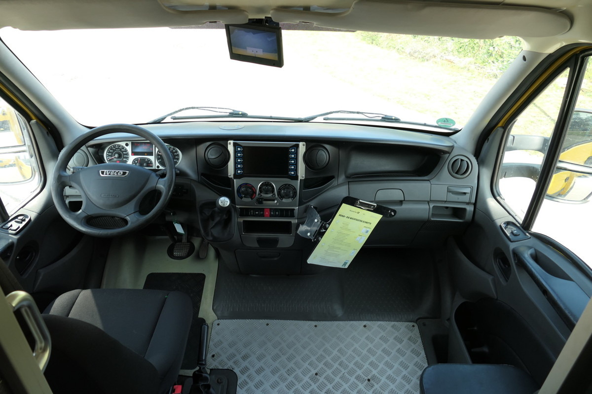 Photo d'intérieur 1: Fourgon grand volume, Utilitaire électrique IVECO Daily 35 S11 C30C ELEKTRO COC Umbau 12/2021 Firm