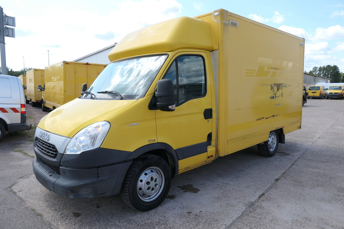 IVECO Daily 35 S11 C30C KURZ AUTOMATIK KAMERA Regale L - Fourgon grand volume: photos 1 IVECO Daily 35 S11 C30C KURZ AUTOMATIK KAMERA Regale L - Fourgon grand volume: photos 1