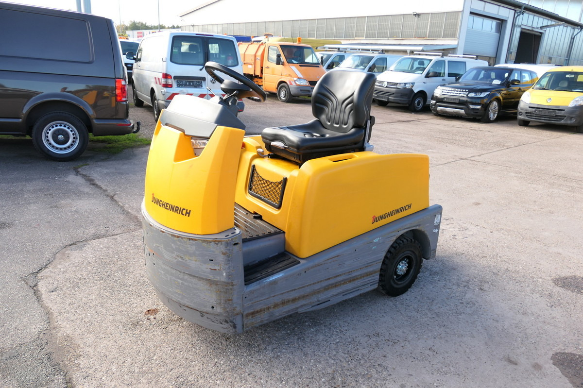 JUNGHEINRICH EZS 570 Schlepper - Chariot tracteur: photos 2 JUNGHEINRICH EZS 570 Schlepper - Chariot tracteur: photos 2